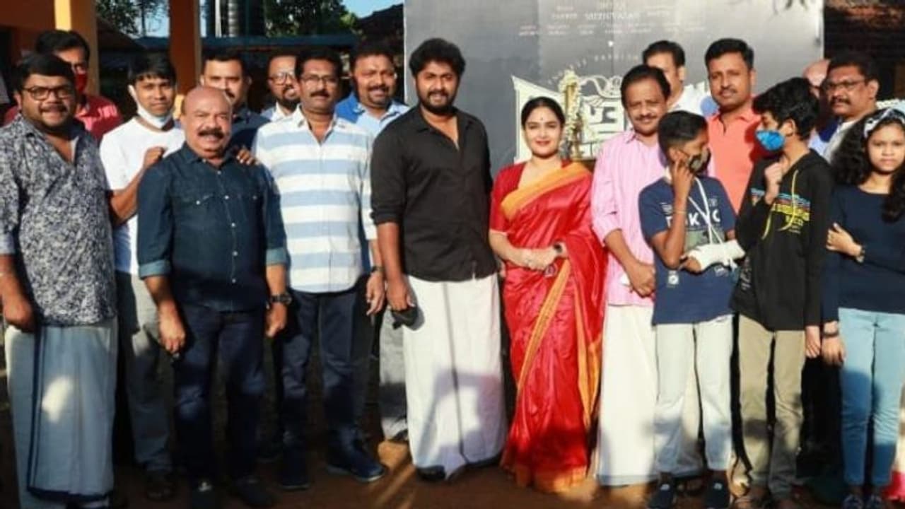 ധ്യാന് ശ്രീനിവാസന്റെ പുതിയ ചിത്രം; 'ബുള്ളറ്റ് ഡയറീസ്' കണ്ണൂരില് തുടങ്ങി ധ്യാന് ശ്രീനിവാസന്റെ പുതിയ ചിത്രം; 'ബുള്ളറ്റ് ഡയറീസ്' കണ്ണൂരില് തുടങ്ങി