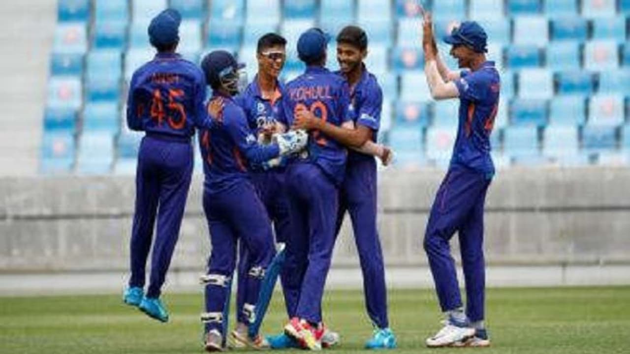 U19 World Cup : വിക്കി ഒസ്ത്വാളും യഷ് ദുള്ളും പട നയിച്ചു; ദക്ഷിണാഫ്രിക്കയെ തകര്ത്ത് ഇന്ത്യ തുടങ്ങി U19 World Cup : വിക്കി ഒസ്ത്വാളും യഷ് ദുള്ളും പട നയിച്ചു; ദക്ഷിണാഫ്രിക്കയെ തകര്ത്ത് ഇന്ത്യ തുടങ്ങി