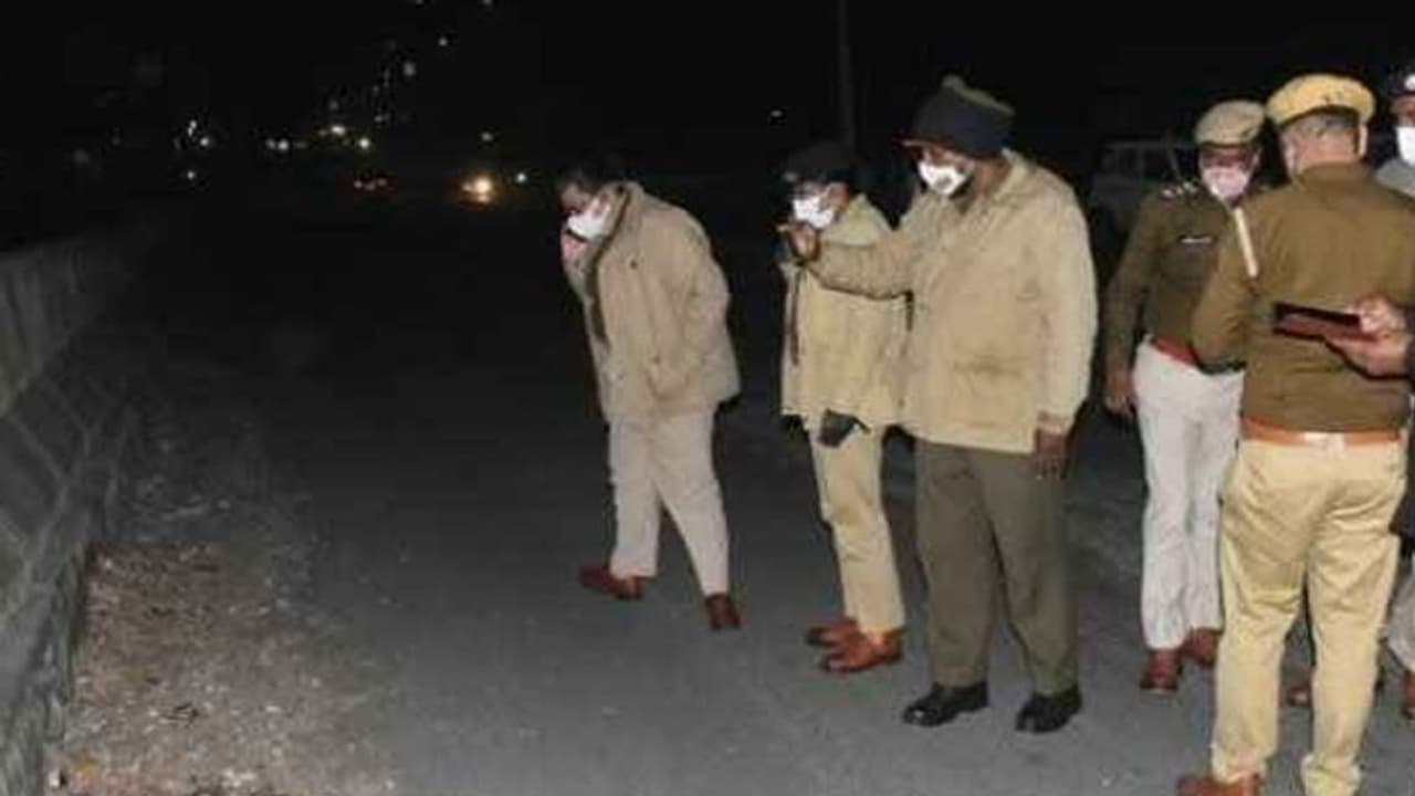 अलवर रेप केस में राजस्थान सरकार की बढ़ी मुश्किलें, अल्पसंख्यक आयोग ने मांगी रिपोर्ट..दिल दहलाने वाली थी घटना अलवर रेप केस में राजस्थान सरकार की बढ़ी मुश्किलें, अल्पसंख्यक आयोग ने मांगी रिपोर्ट..दिल दहलाने वाली थी घटना