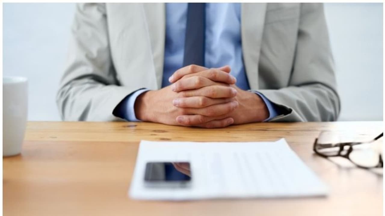 ইন্টারভিউ তে যাওয়ার সময় বিশেষ নজর দিন পোশাকে, মেনে চলুন এই টোটকা, দূর হবে বাধা ইন্টারভিউ তে যাওয়ার সময় বিশেষ নজর দিন পোশাকে, মেনে চলুন এই টোটকা, দূর হবে বাধা