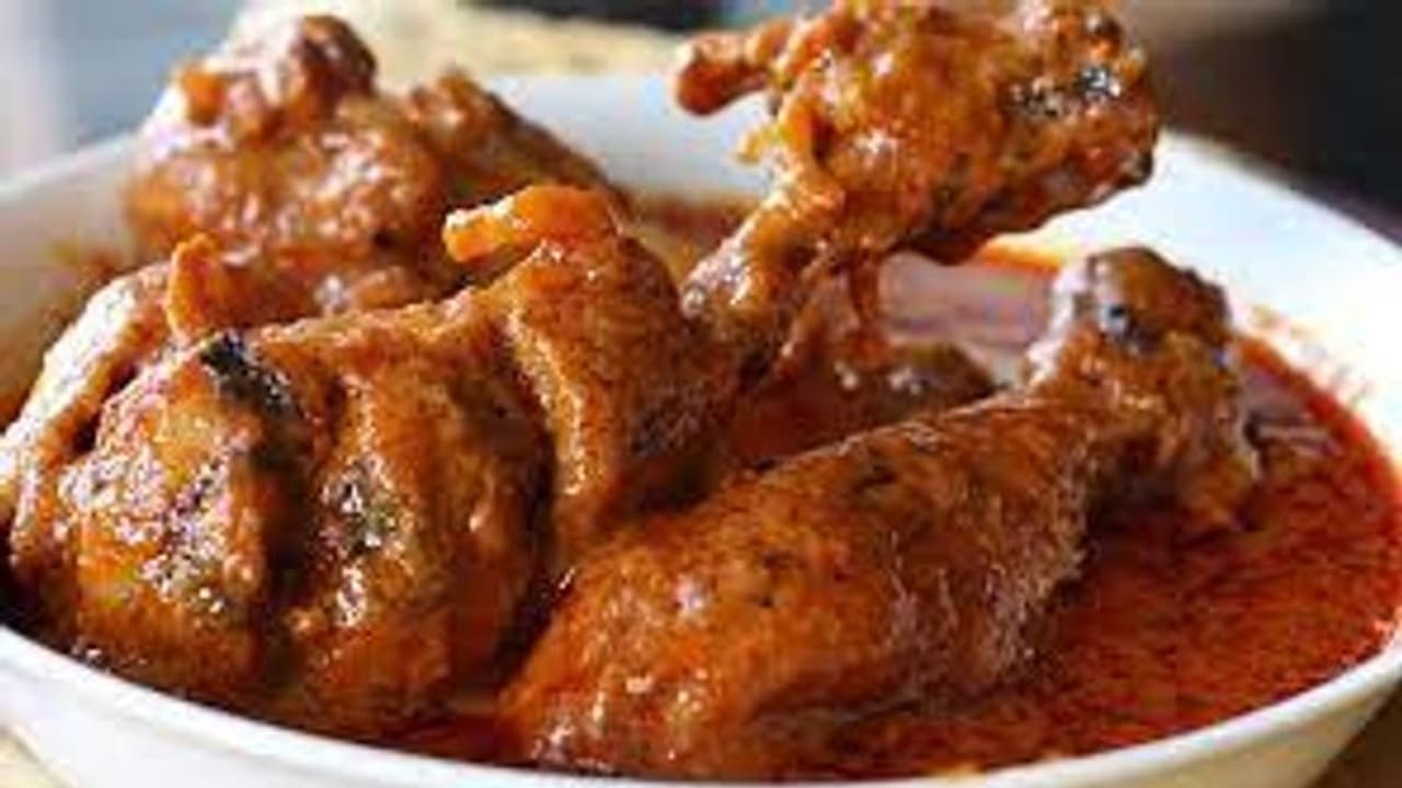 ബ്രേക്ക് ഫാസ്റ്റിന് നോൺ വെജ് ഭക്ഷണം ഇല്ല, വന്ദേഭാരത് ട്രെയിൻ യാത്രക്കാരുടെ പരാതി പ്രളയം, മിണ്ടാതെ ഐആർസിടിസി