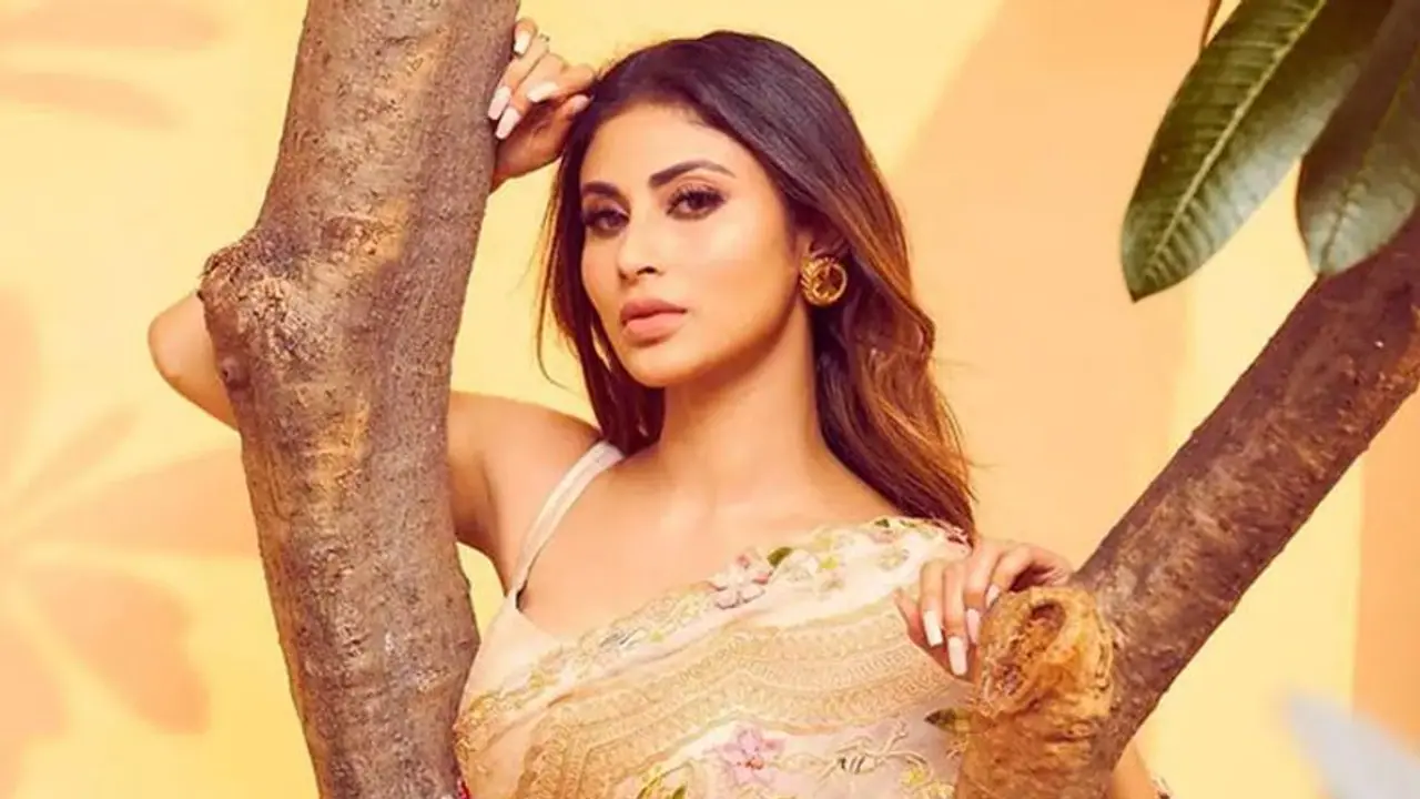 पांच साल बाद TV पर वापसी कर रही Mouni Roy, इस शो में आएंगी नजर, दस दिन बाद करेंगी BF से शादी पांच साल बाद TV पर वापसी कर रही Mouni Roy, इस शो में आएंगी नजर, दस दिन बाद करेंगी BF से शादी