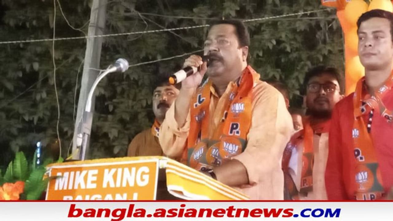 বিজেপি ছেড়ে পুরনো দলে ফিরতে মমতার দ্বারস্থ ইটাহারের প্রাক্তন তৃণমূল বিধায়ক, ক্ষোভ দলীয় নেতৃত্বে বিজেপি ছেড়ে পুরনো দলে ফিরতে মমতার দ্বারস্থ ইটাহারের প্রাক্তন তৃণমূল বিধায়ক, ক্ষোভ দলীয় নেতৃত্বে