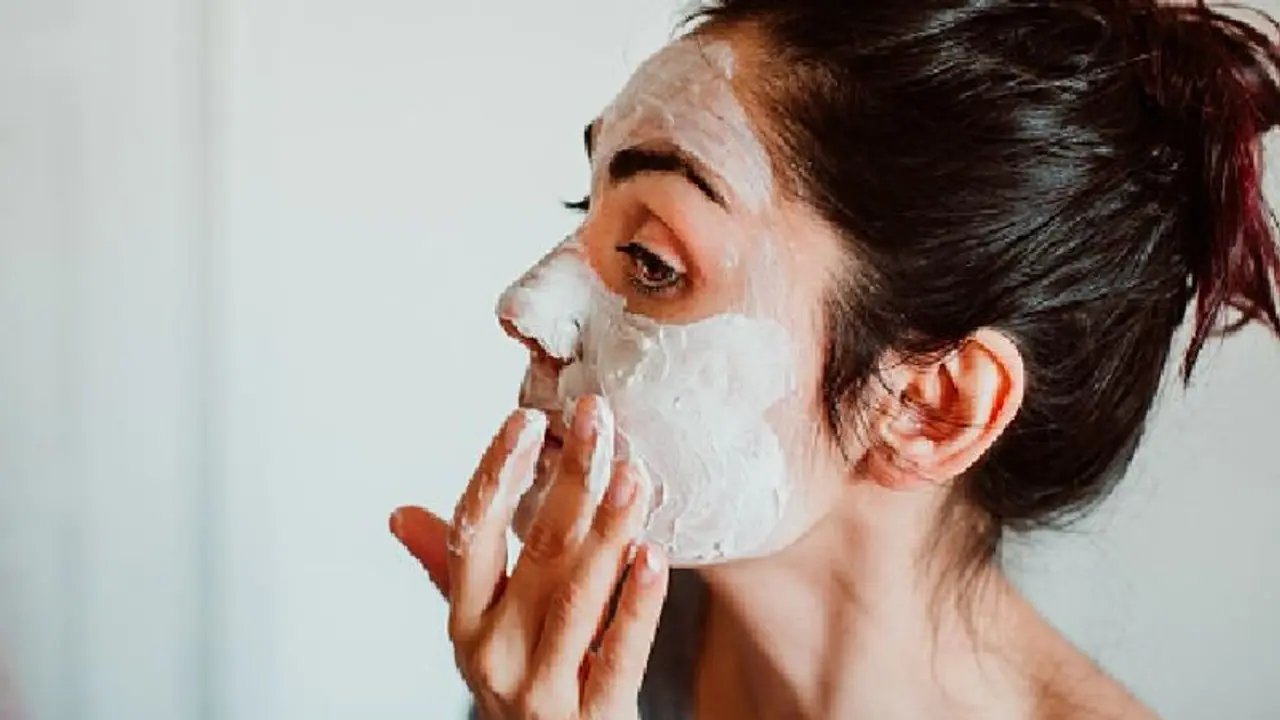 ভ্যালেন্টাইন্স ডে র আগে ত্বকে আনুন গোলাপি আভা, মেনে চলুন এই কয়টি টিপস