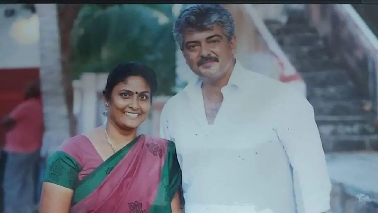 அஜித் எனது கல்லூரிக்கால ஹீரோ..நிறைய லெட்டர் போட்ருக்கேன்.. விஜய், அஜித் குறித்து ரகசியங்களை பகிர்ந்த சுஜாதா !! அஜித் எனது கல்லூரிக்கால ஹீரோ..நிறைய லெட்டர் போட்ருக்கேன்.. விஜய், அஜித் குறித்து ரகசியங்களை பகிர்ந்த சுஜாதா !!