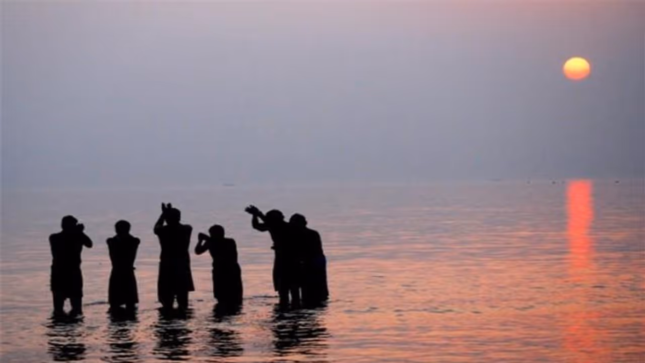पौष मास का आज अंतिम दिन, करें भगवान विष्णु की पूजा और ये उपाय, दूर होंगी परेशानियां पौष मास का आज अंतिम दिन, करें भगवान विष्णु की पूजा और ये उपाय, दूर होंगी परेशानियां