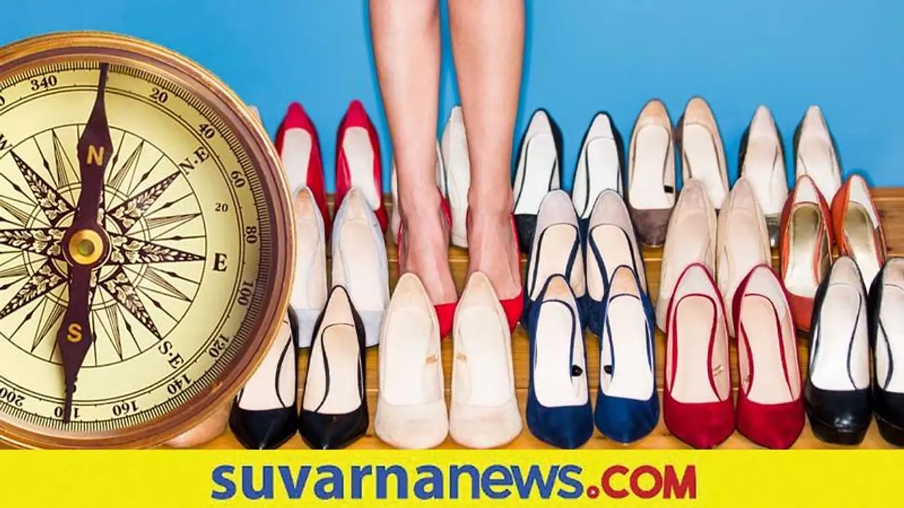 Vastu Tips : ನಿಮಗೆ ಯಾವ ಬಣ್ಣದ ಚಪ್ಪಲಿ ಆಗಿ ಬರೋಲ್ಲ ತಿಳಿಯಿರಿ.. Vastu Tips : ನಿಮಗೆ ಯಾವ ಬಣ್ಣದ ಚಪ್ಪಲಿ ಆಗಿ ಬರೋಲ್ಲ ತಿಳಿಯಿರಿ..