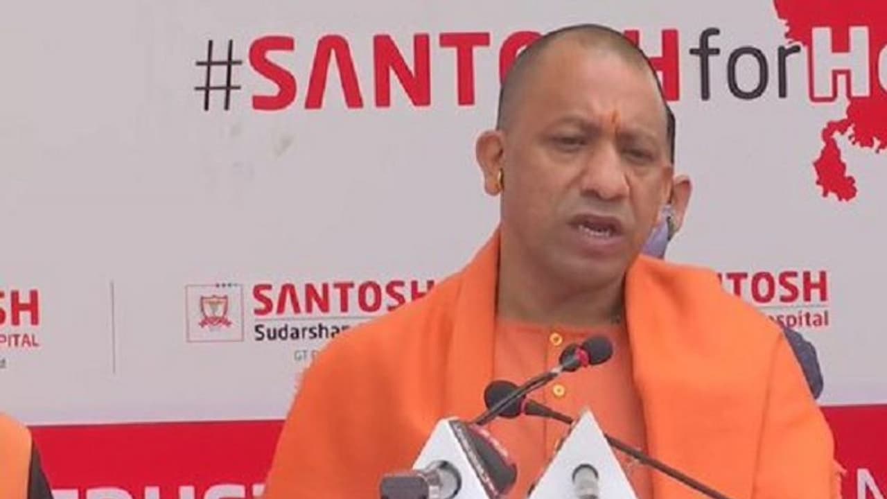 CM योगी का तंज, मायावती को सरकारी विमान से सैंडल मंगवाने वाली तो अखिलेश को बताया वायदे आजम