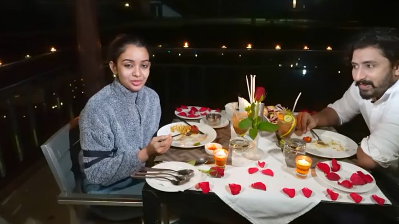 Alice Christy : ഇണക്കവും പിണക്കവുമായൊരു ഹണിമൂൺ; വിശേഷങ്ങളുമായി ആലീസ് Alice Christy : ഇണക്കവും പിണക്കവുമായൊരു ഹണിമൂൺ; വിശേഷങ്ങളുമായി ആലീസ്