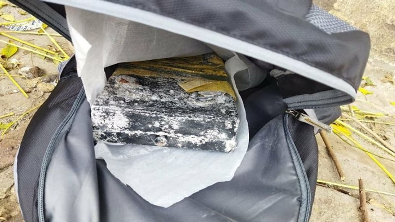 Al Qaeda से जुड़े आतंकी संगठन अंसार गजवात उल हिंद का दिल्ली में बम रखने का दावा फर्जी: दिल्ली पुलिस Al Qaeda से जुड़े आतंकी संगठन अंसार गजवात उल हिंद का दिल्ली में बम रखने का दावा फर्जी: दिल्ली पुलिस