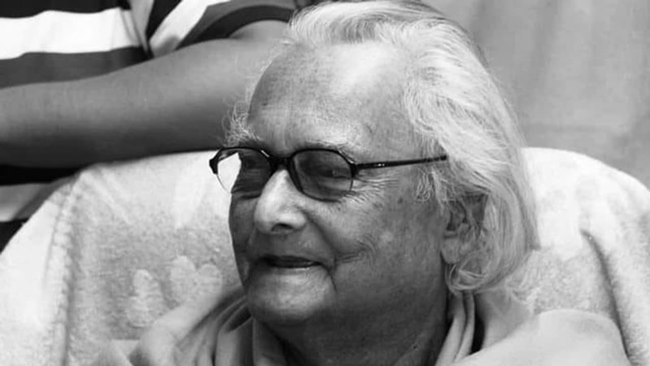 Cartoonist Narayan Debnath: চলে গেলেন "কার্টুন সম্রাট" নারায়ণ দেবনাথ Cartoonist Narayan Debnath: চলে গেলেন "কার্টুন সম্রাট" নারায়ণ দেবনাথ