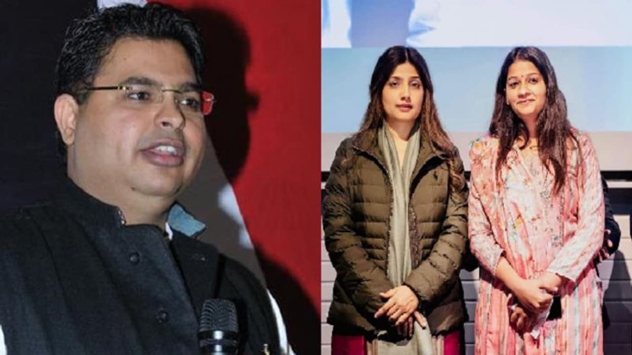 Special Story: पूर्व मंत्री अभिषेक मिश्रा की जगह पूजा शुक्ला पर सपा को लगाना चाहिए दांव? समझिए चुनावी गणित Special Story: पूर्व मंत्री अभिषेक मिश्रा की जगह पूजा शुक्ला पर सपा को लगाना चाहिए दांव? समझिए चुनावी गणित