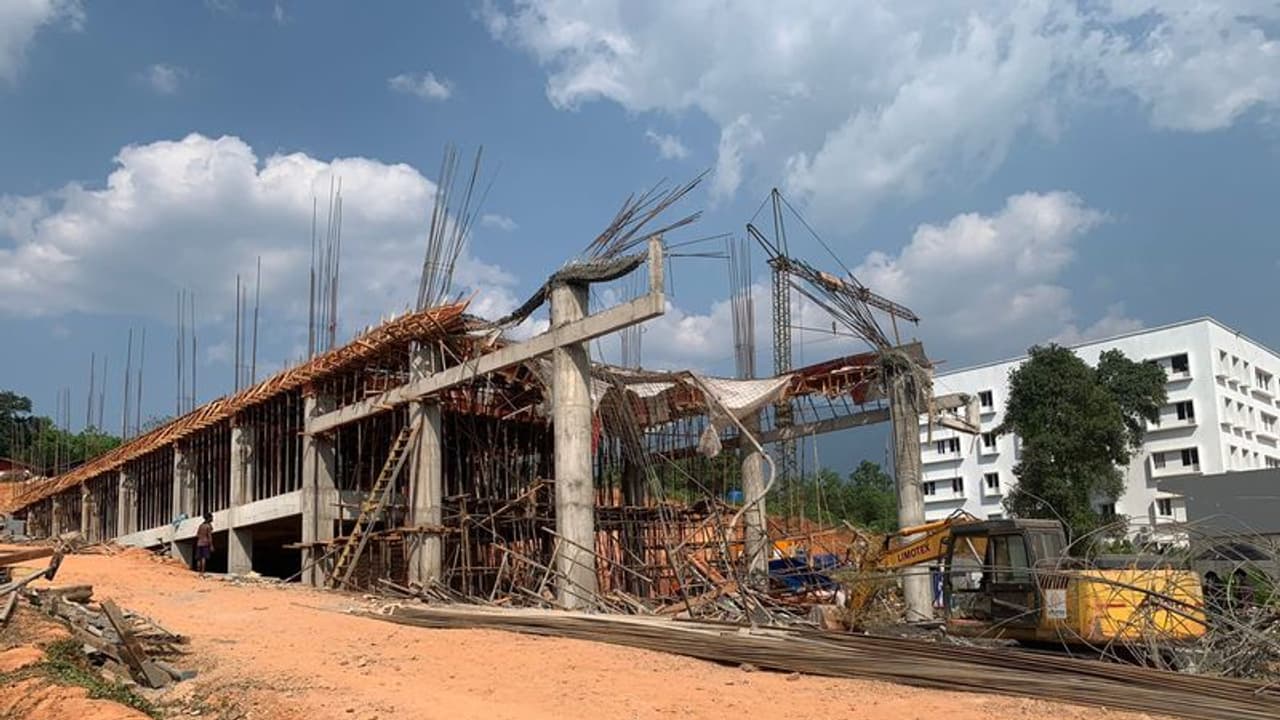 Markaz Knowledge City : 'തോട്ട ഭൂമി തന്നെ', മർക്കസ് നോളജ് സിറ്റിക്കെതിരെ ഭൂമി പാട്ടത്തിന് നൽകിയ കുടുംബം Markaz Knowledge City : 'തോട്ട ഭൂമി തന്നെ', മർക്കസ് നോളജ് സിറ്റിക്കെതിരെ ഭൂമി പാട്ടത്തിന് നൽകിയ കുടുംബം