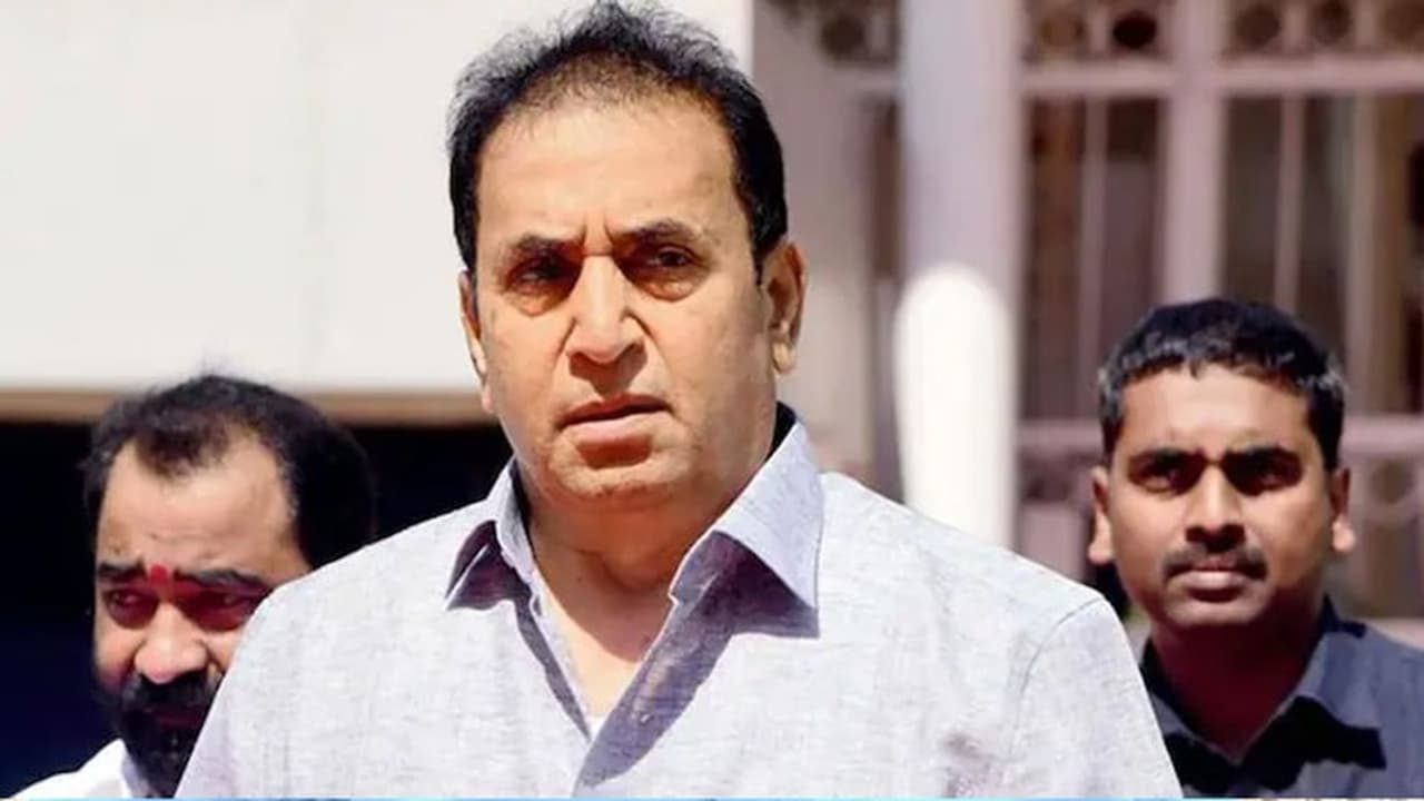 महाराष्ट्र के पूर्व गृहमंत्री Anil Deshmukh की फिर बढ़ीं मुश्किलें, डिफाल्ट जमानत याचिका कोर्ट ने की खारिज महाराष्ट्र के पूर्व गृहमंत्री Anil Deshmukh की फिर बढ़ीं मुश्किलें, डिफाल्ट जमानत याचिका कोर्ट ने की खारिज