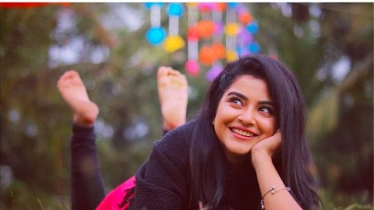 পায়ে গুরুতর চোট পেল মিঠাই ধারাবাহিকের নিপা, ঐন্দ্রিলার দ্রুত আরোগ্য কামনায় ভক্তমহল পায়ে গুরুতর চোট পেল মিঠাই ধারাবাহিকের নিপা, ঐন্দ্রিলার দ্রুত আরোগ্য কামনায় ভক্তমহল