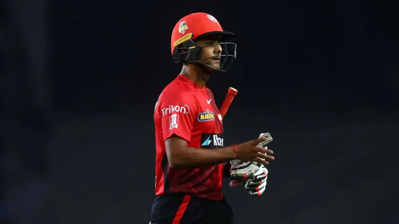 BBL 2021 22: Unmukt Chand debuts for Melbourne Renegades, becomes first Indian male to play the tournament BBL 2021 22: Unmukt Chand debuts for Melbourne Renegades, becomes first Indian male to play the tournament