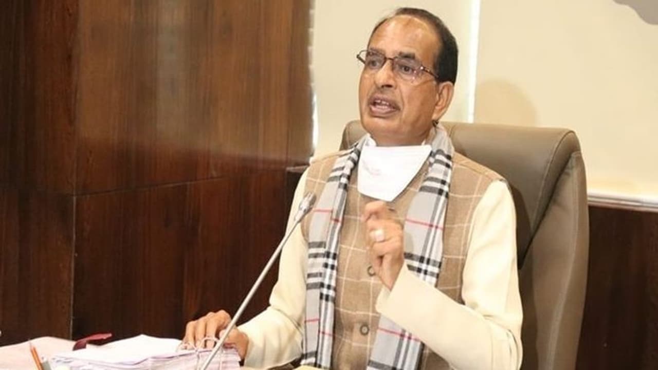 MP में ऑफलाइन ही होंगे कॉलेज यूनिवर्सिटी के EXAM, पॉजिटिव भी दे सकेगा परीक्षा..शिवराज कैबिनेट में हुए कई फैसले MP में ऑफलाइन ही होंगे कॉलेज यूनिवर्सिटी के EXAM, पॉजिटिव भी दे सकेगा परीक्षा..शिवराज कैबिनेट में हुए कई फैसले