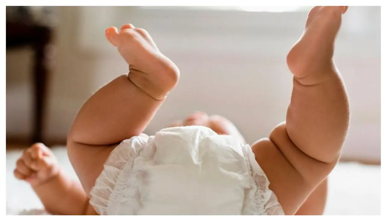 பெற்றோர்களே! உங்கள் குழந்தைக்கு டயப்பர் மாத்தியாச்சா...? குழந்தை பராமரிப்பில் நீங்கள் கட்டாயம் கவனிக்க வேண்டிய பெற்றோர்களே! உங்கள் குழந்தைக்கு டயப்பர் மாத்தியாச்சா...? குழந்தை பராமரிப்பில் நீங்கள் கட்டாயம் கவனிக்க வேண்டிய