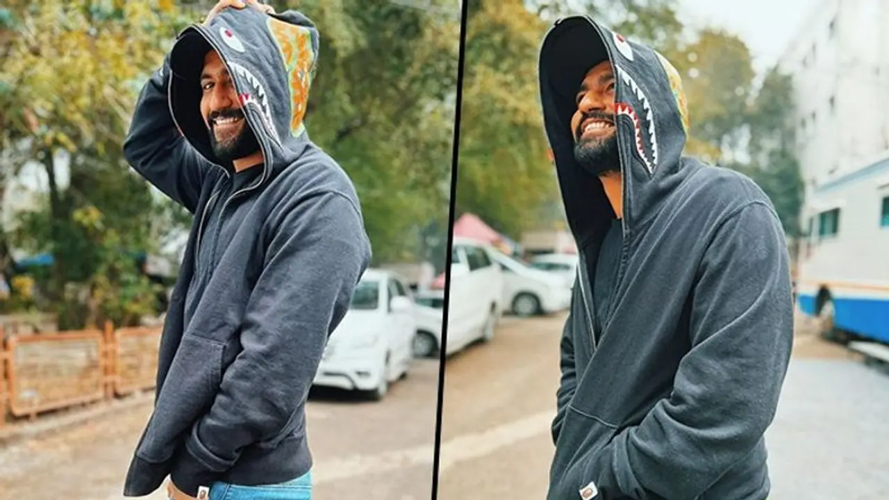 Vicky Kaushal visits Kishore Kumar’s college in Indore, plays cricket there