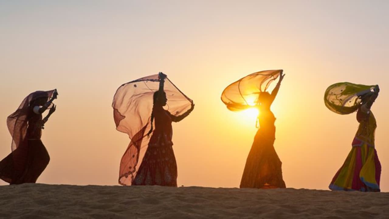 Life Management: ससुर ने बहुओं से पूछा “दिन कौन से अच्छे होते हैं? सबसे छोटी बहू ने दिया सबसे सटीक जवाब