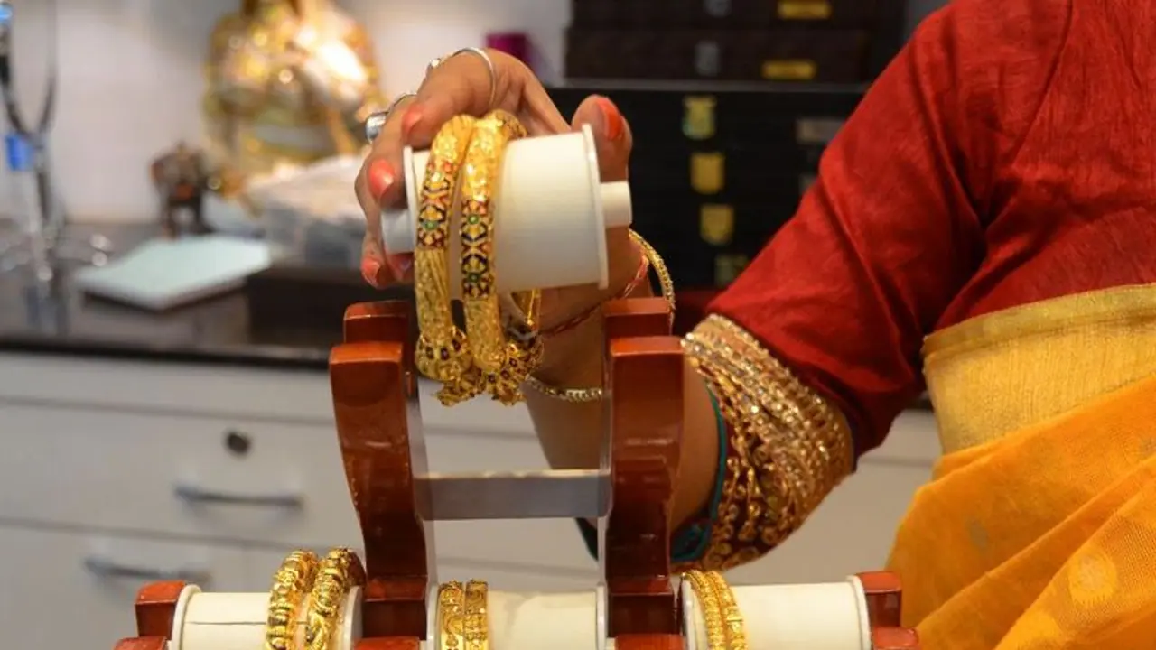 ಅಗತ್ಯಕ್ಕಿಂತ ಹೆಚ್ಚಾಗಿ ಚಿನ್ನ ಖರೀದಿಸಿದ್ರೆ ಜೋಕೆ;ಜಾರಿಯಲ್ಲಿದೆ ಚುನಾವಣಾ ನೀತಿ ಸಂಹಿತೆ