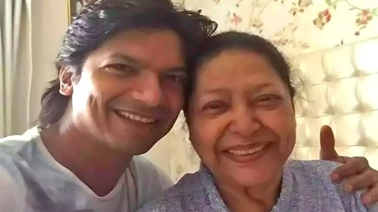 बॉलीवुड से आई एक और बुरी खबर, सिंगर Shaan की मां Sonali Mukherjee का निधन बॉलीवुड से आई एक और बुरी खबर, सिंगर Shaan की मां Sonali Mukherjee का निधन