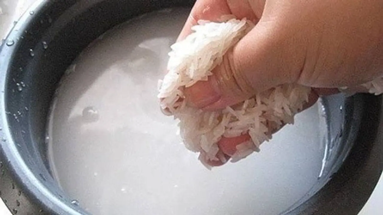 বাসি ভাতের গুণে উজ্জ্বল হবে ত্বক, রইল বাসি ভাত দিয়ে তৈরি ফেসপ্যাকের হদিশ