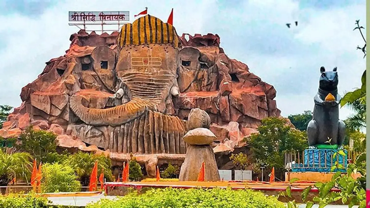 Til Chaturthi 2022: गणेशजी के आकार में ही बना है भारत का सबसे बड़ा गणेश मंदिर, 6 लाख वर्गफीट में है फैला Til Chaturthi 2022: गणेशजी के आकार में ही बना है भारत का सबसे बड़ा गणेश मंदिर, 6 लाख वर्गफीट में है फैला