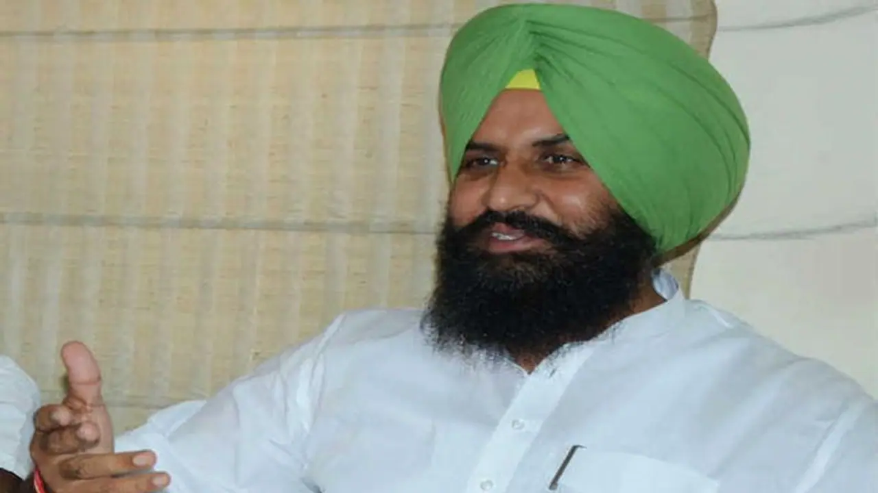 Punjab Election 2022: Lok Insaaf Party chief Simarjit Singh Bains accused of rape, declared fugitive Punjab Election 2022: Lok Insaaf Party chief Simarjit Singh Bains accused of rape, declared fugitive