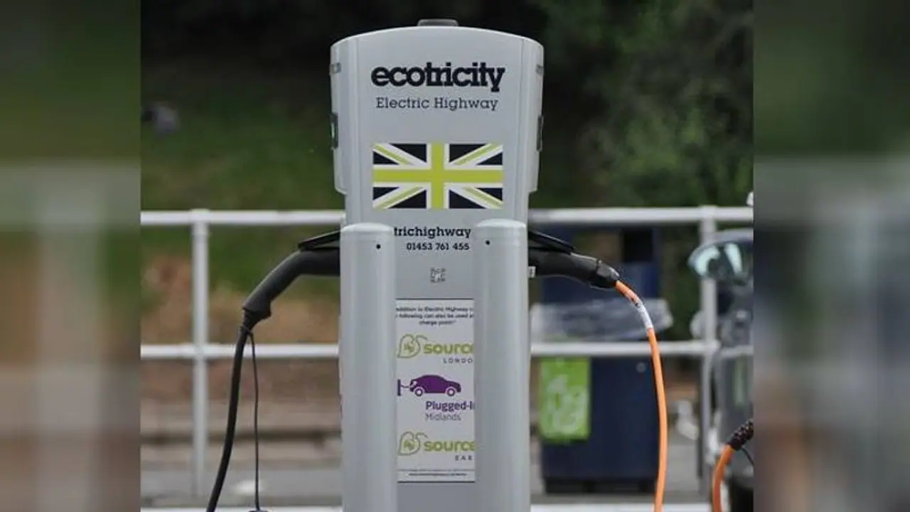 Harley Davidson : ஹார்லி டேவிட்சன் ஆலையில் எலெக்ட்ரிக் வாகனங்களை உற்பத்தி செய்யும் எல்.எம்.எல். Harley Davidson : ஹார்லி டேவிட்சன் ஆலையில் எலெக்ட்ரிக் வாகனங்களை உற்பத்தி செய்யும் எல்.எம்.எல்.