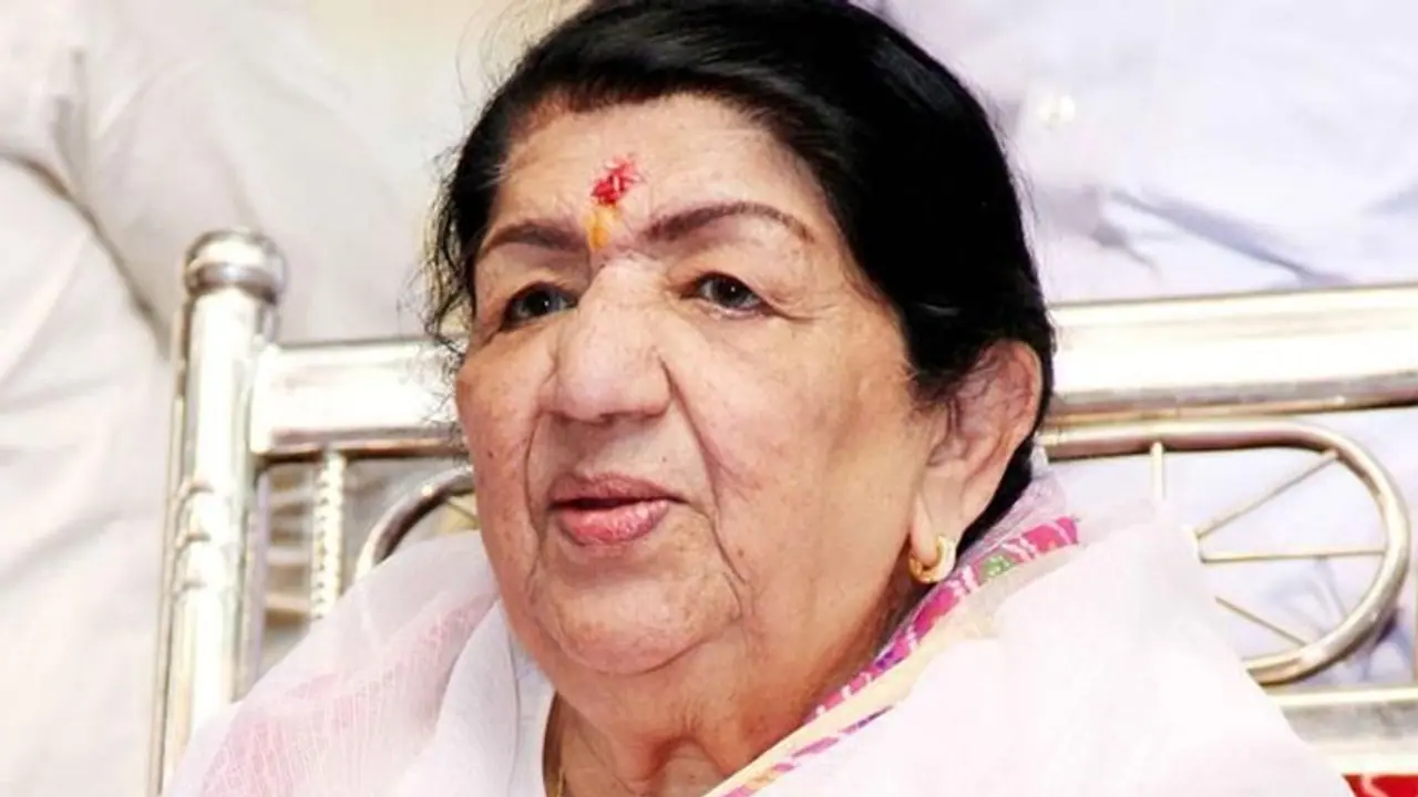 Lata Mangeshkar: ভেন্টিলেশনে নেই লতা মঙ্গেশকর, তাও কেন রাখা হল 'ICU' তে , জানালেন চিকিৎসকরা Lata Mangeshkar: ভেন্টিলেশনে নেই লতা মঙ্গেশকর, তাও কেন রাখা হল 'ICU' তে , জানালেন চিকিৎসকরা