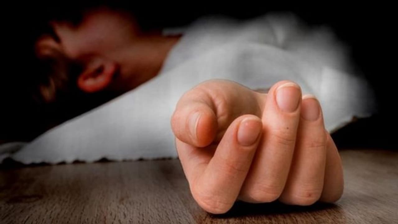 மதம்மாற வற்புறுத்தினாரா வார்டன்? மரண வாக்குமூலத்தில் தஞ்சை மாணவி சொல்வது என்ன? மதம்மாற வற்புறுத்தினாரா வார்டன்? மரண வாக்குமூலத்தில் தஞ்சை மாணவி சொல்வது என்ன?