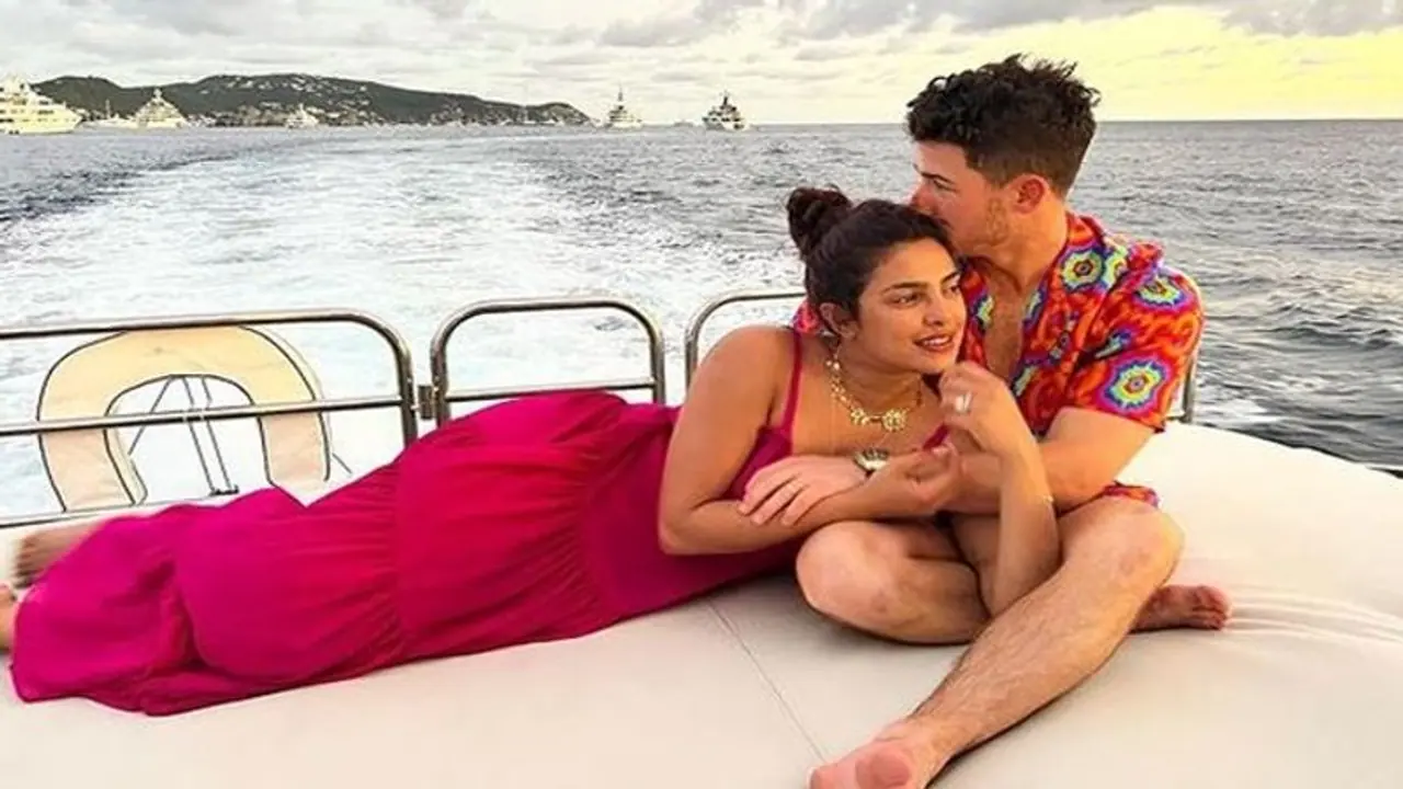 Priyanka Chopra: ಮಗುವಿಗೆ ತಾಯಿಯಾದ ಪ್ರಿಯಾಂಕಾ ಚೋಪ್ರಾ! Priyanka Chopra: ಮಗುವಿಗೆ ತಾಯಿಯಾದ ಪ್ರಿಯಾಂಕಾ ಚೋಪ್ರಾ!