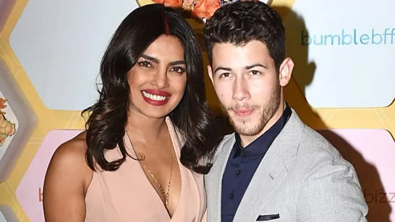 Priyanka Chopra: মা হলেন প্রিয়ঙ্কা চোপড়া, গভীর রাতে সুখবর দিলেন নিক ঘরনি Priyanka Chopra: মা হলেন প্রিয়ঙ্কা চোপড়া, গভীর রাতে সুখবর দিলেন নিক ঘরনি