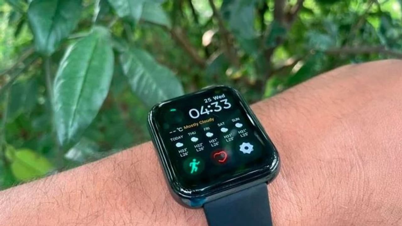 జాగింగ్ లో గుండెపోటు.. కంపెనీ సీఈవో ప్రాణం కాపాడిన స్మార్ట్వాచ్.. జాగింగ్ లో గుండెపోటు.. కంపెనీ సీఈవో ప్రాణం కాపాడిన స్మార్ట్వాచ్..