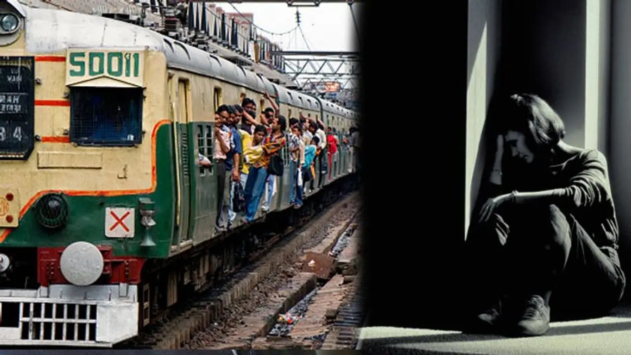 Molestation in Train : দমদমের কাছে চলন্ত ট্রেনেই তরুণীর শ্লীলতাহানি, ফেসবুক লাইভেই আটকাল ছিনতাই Molestation in Train : দমদমের কাছে চলন্ত ট্রেনেই তরুণীর শ্লীলতাহানি, ফেসবুক লাইভেই আটকাল ছিনতাই