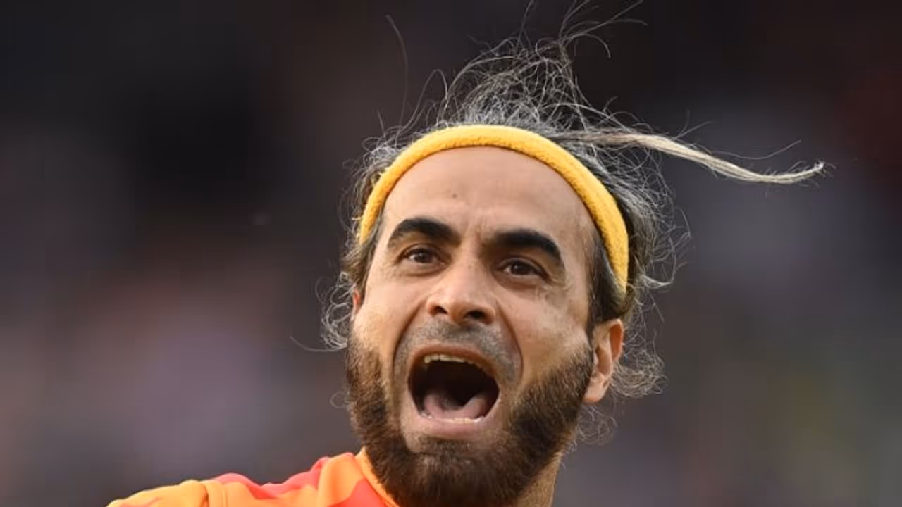 Legends League Cricket 2022 : ഓജയുടെ സെഞ്ചുറി പാഴായി; താഹിർ വെടിക്കെട്ടില് മഹാരാജാസിനെ വീഴ്ത്തി ജയന്റ്സ് Legends League Cricket 2022 : ഓജയുടെ സെഞ്ചുറി പാഴായി; താഹിർ വെടിക്കെട്ടില് മഹാരാജാസിനെ വീഴ്ത്തി ജയന്റ്സ്