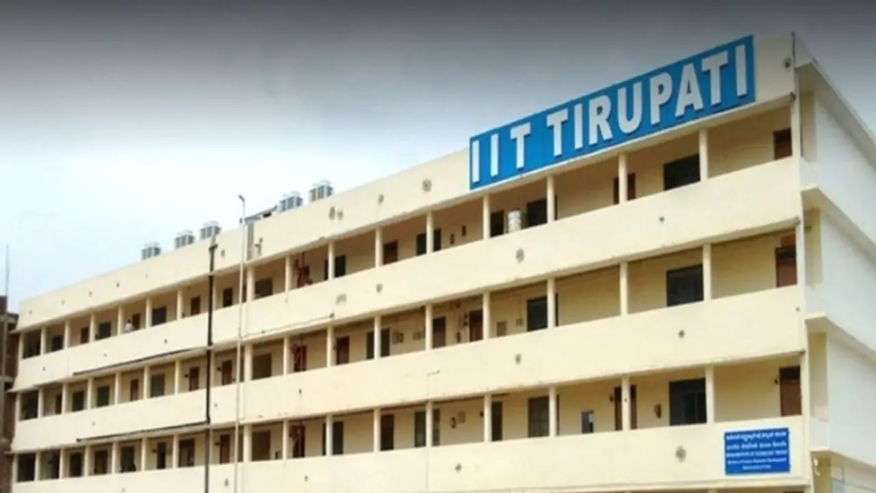 Coronavirus: తిరుపతి ఐఐటీలో కరోనా కలకలం.. భారీగా కొత్త కేసులు ! Coronavirus: తిరుపతి ఐఐటీలో కరోనా కలకలం.. భారీగా కొత్త కేసులు !