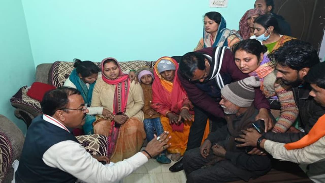 सिराथू में केशव मौर्य के विरोध का वीडियो वायरल, जानें पूरी सच्चाई सिराथू में केशव मौर्य के विरोध का वीडियो वायरल, जानें पूरी सच्चाई