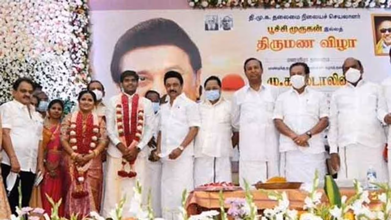 ஸ்டாலின் என பெயர் வைத்தது எப்படி? திருமண விழாவில் முதல்வர் சொன்ன சுவாரஸ்ய கதை..!