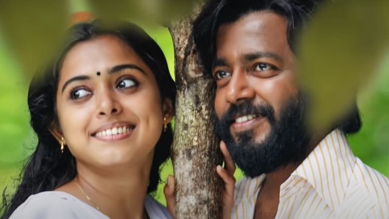 Sabash Chandrabose song : സൂരജ് സന്തോഷിന്റെ ആലാപനത്തില് 'കാമുകിപ്പാട്ട്'; 'സബാഷ് ചന്ദ്രബോസി'ലെ ഗാനമെത്തി Sabash Chandrabose song : സൂരജ് സന്തോഷിന്റെ ആലാപനത്തില് 'കാമുകിപ്പാട്ട്'; 'സബാഷ് ചന്ദ്രബോസി'ലെ ഗാനമെത്തി