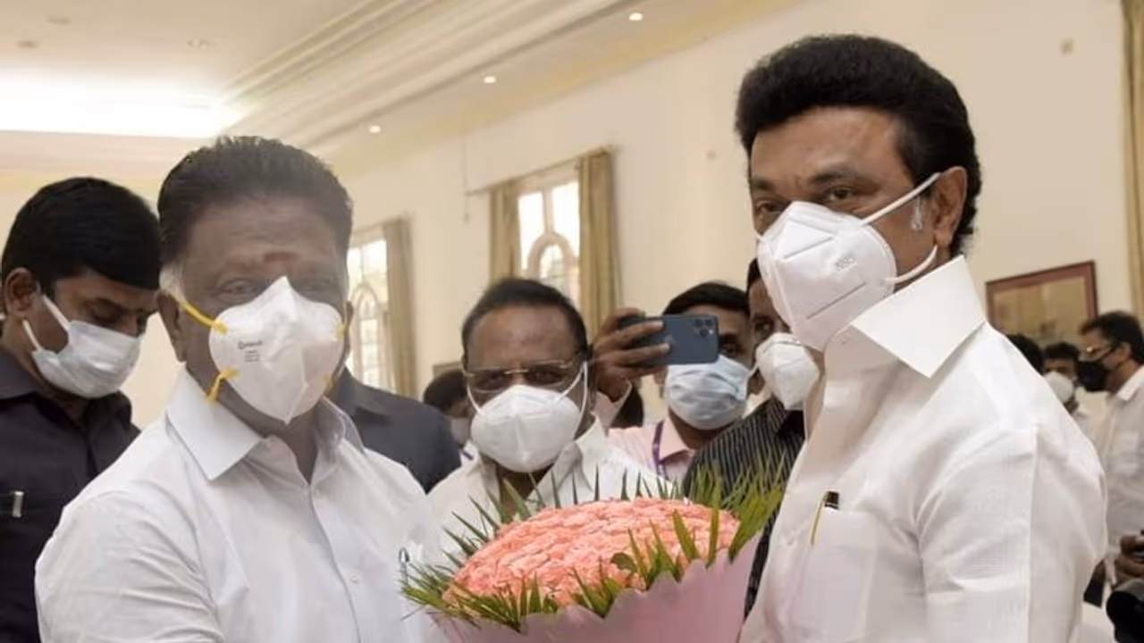 Fisherman arrest:மத்திய அரசுடன் கலந்தாலோசித்து முடிவெடுங்கள்..தமிழக அரசுக்கு ஓபிஎஸ் அறிவுரை..