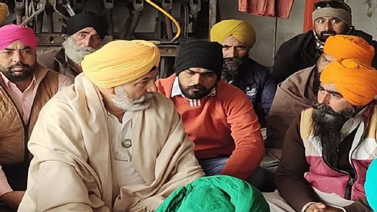 राकेश टिकैत ने किया ऐलान, भाकियू चुनाव में नहीं करेगी किसी पार्टी का विरोध या समर्थन राकेश टिकैत ने किया ऐलान, भाकियू चुनाव में नहीं करेगी किसी पार्टी का विरोध या समर्थन