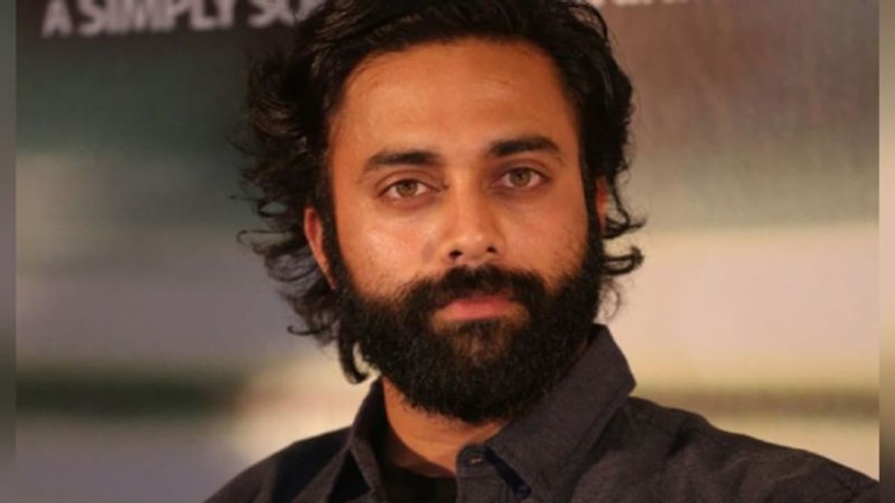 డ్రగ్స్ కేసులో హీరో నవదీప్కు నార్కొటిక్ బ్యూరో నోటీసులు.. వివరాలు ఇవే.. డ్రగ్స్ కేసులో హీరో నవదీప్కు నార్కొటిక్ బ్యూరో నోటీసులు.. వివరాలు ఇవే..