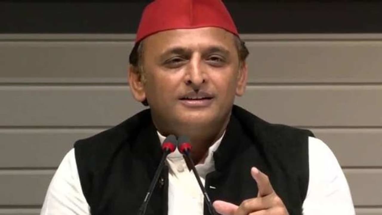 UP Election 2022: SP ने जारी की दूसरी लिस्ट, रेप केस में जेल में बंद पूर्व मंत्री की पत्नी को दिया टिकट UP Election 2022: SP ने जारी की दूसरी लिस्ट, रेप केस में जेल में बंद पूर्व मंत्री की पत्नी को दिया टिकट