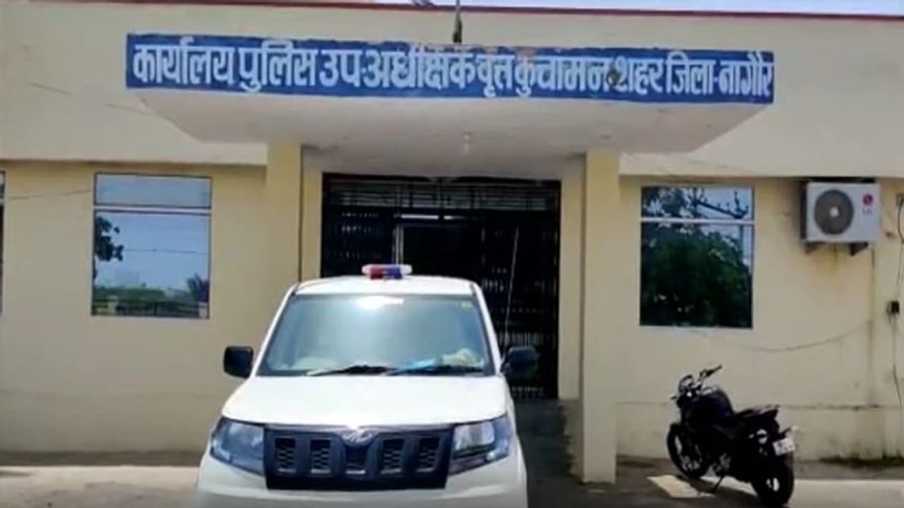 स्कूल जा रही नाबालिग का गैंगरेप: 2 दोस्तों ने लिफ्ट के बाहने की हैवानियत, फिर परिवार को जान से मारने की धमकी