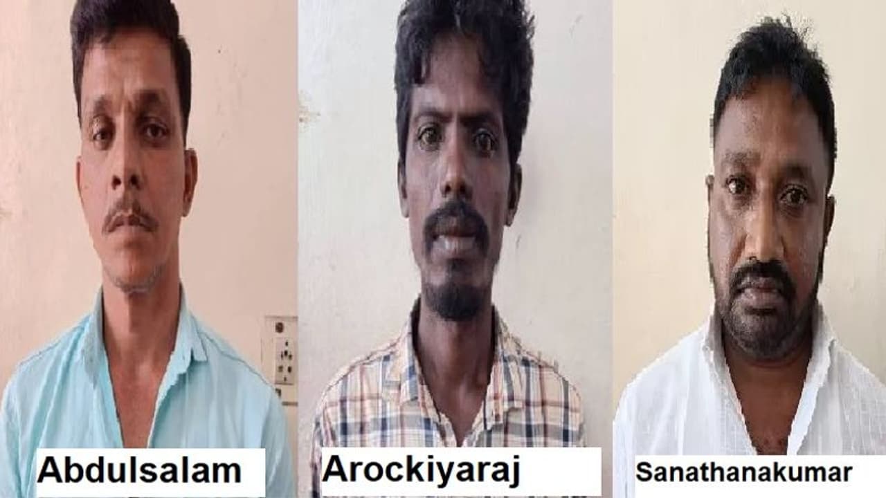 2 மாத குழந்தையை ரூ.80,000க்கு விற்று சூதாட்டம்... தாயின் புகாரின் பேரில் தந்தை அதிரடி கைது!! 2 மாத குழந்தையை ரூ.80,000க்கு விற்று சூதாட்டம்... தாயின் புகாரின் பேரில் தந்தை அதிரடி கைது!!