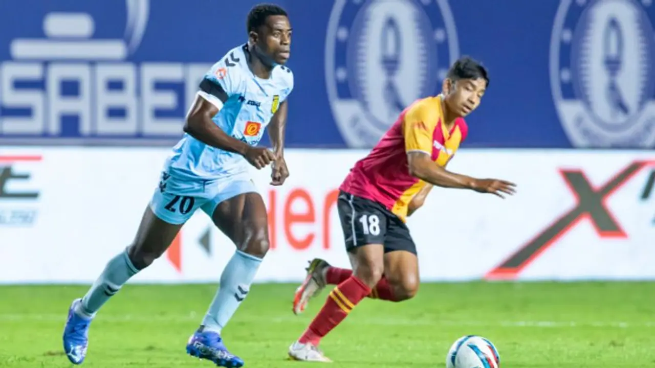 SC East Bengal:ডার্বির আগে হায়দরাবাদের বিরুদ্ধে ৪ গোলে লজ্জার হার এসসি ইস্টবেঙ্গলের SC East Bengal:ডার্বির আগে হায়দরাবাদের বিরুদ্ধে ৪ গোলে লজ্জার হার এসসি ইস্টবেঙ্গলের