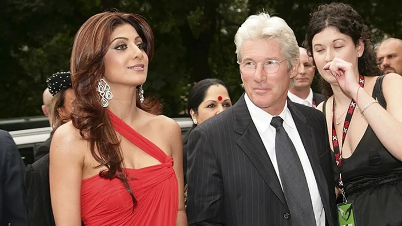 ಕೆನ್ನೆಗೆ ಮುತ್ತಿಕ್ಕಿಸಿಕೊಂಡ 15 ವರ್ಷ ಹಳೆ ಕೇಸಲ್ಲಿ ಶಿಲ್ಪಾಶೆಟ್ಟಿಗೆ ಕ್ಲೀನ್‌ಚಿಟ್‌