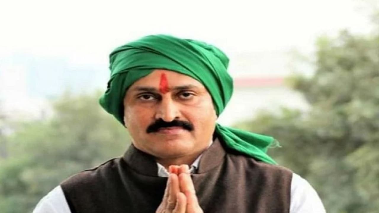 अपनी ही पार्टी के दांव के आगे फेल हो गए रालोद नेता योगेश नौहवार, निरस्त हुआ मांट से नामांकन